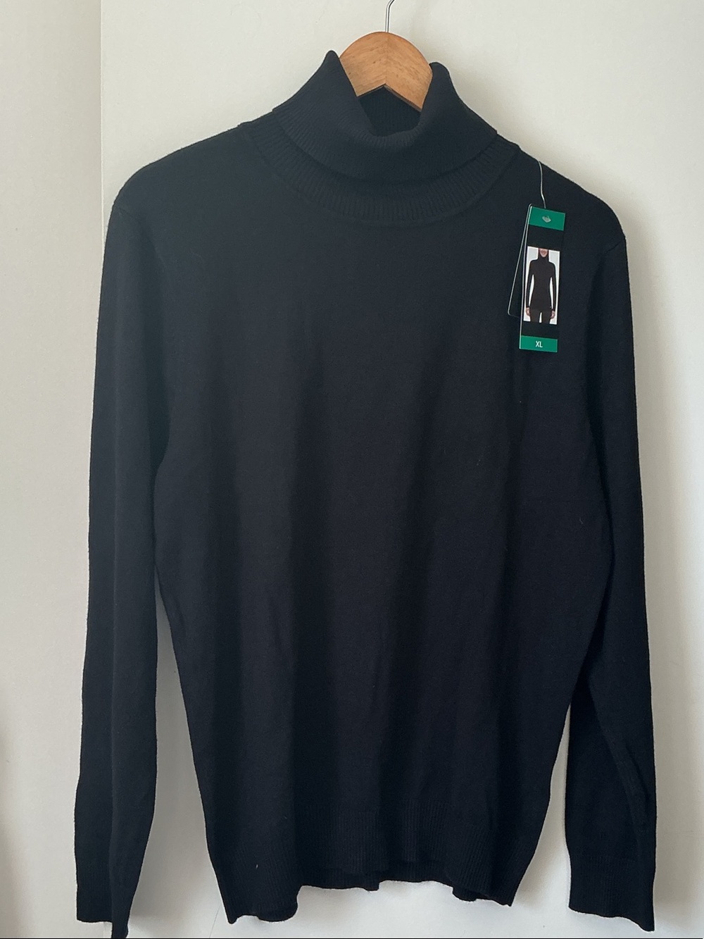 ANDREW MARC Black Turtleneck Sweater - Classic Women’s knit